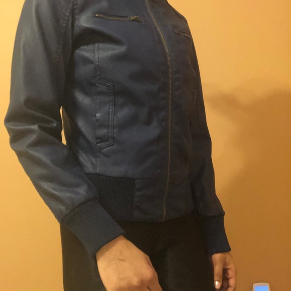 Faux Leather jacket. - Picture 4 of 6